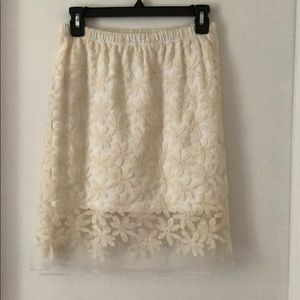 Lace skirt